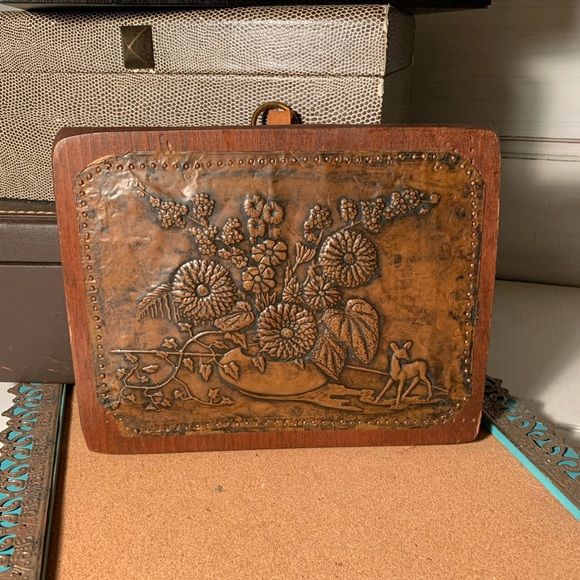 Vintage Copper Metal Embossed Wall Plaque (B12) - Picture 1 of 7